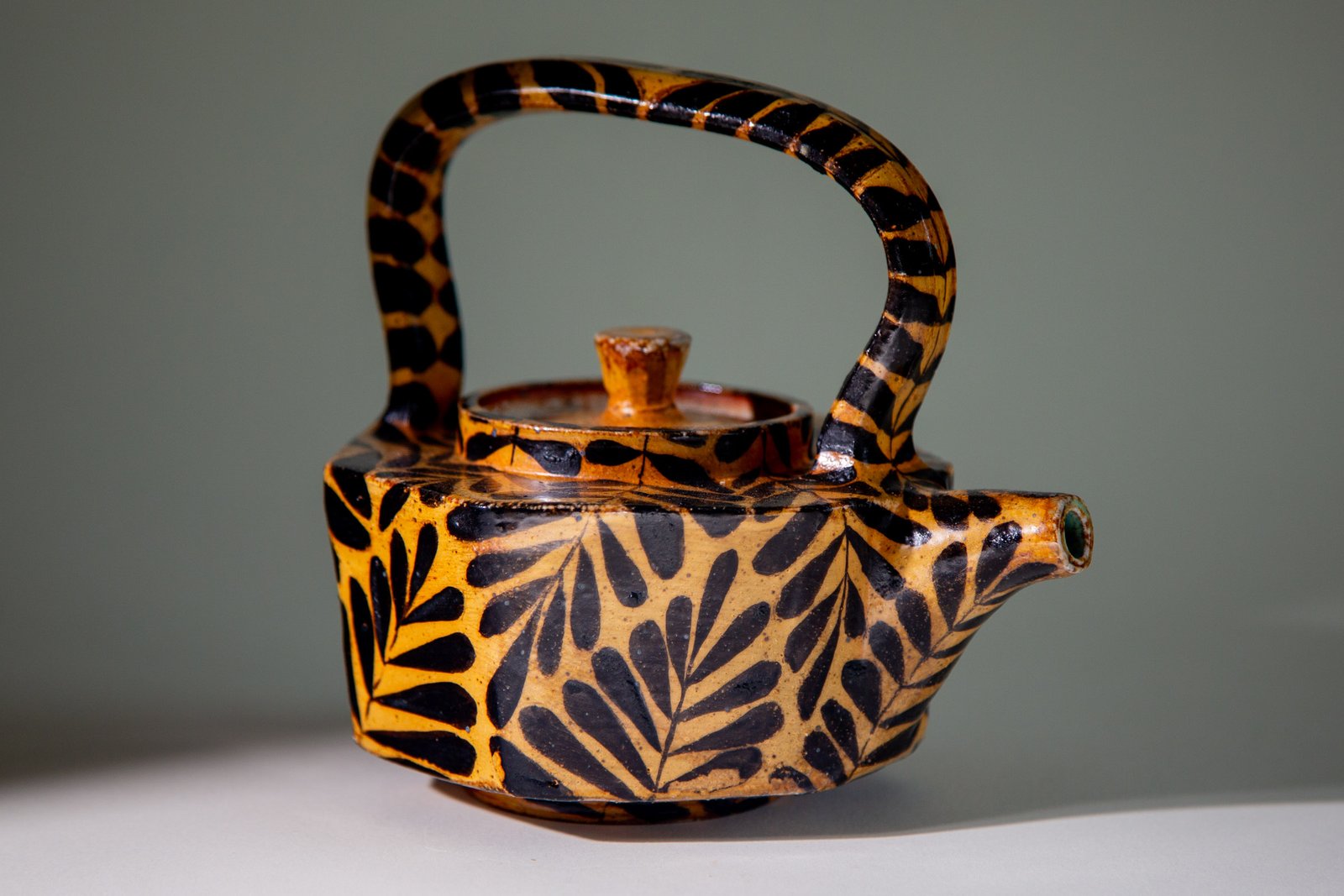 Leafy Heptagonal Teapot, 2025